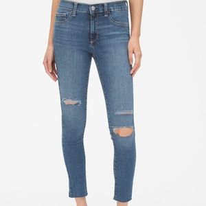 Mid-rise favorite jeggings distressed